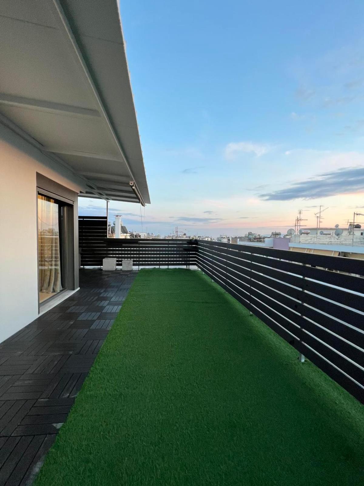 Loft Spa Greece - Enjoy Our Jacuzzi Calamata Exterior foto